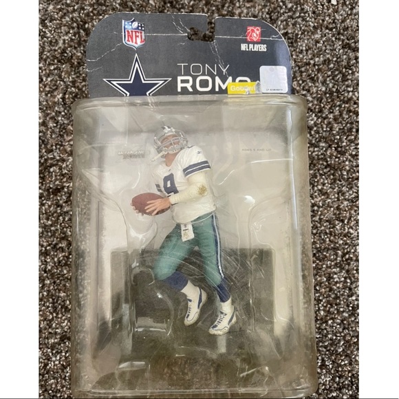 NIB NFL Dallas Cowboys TONY ROMO Action Figure - Picture 1 of 3